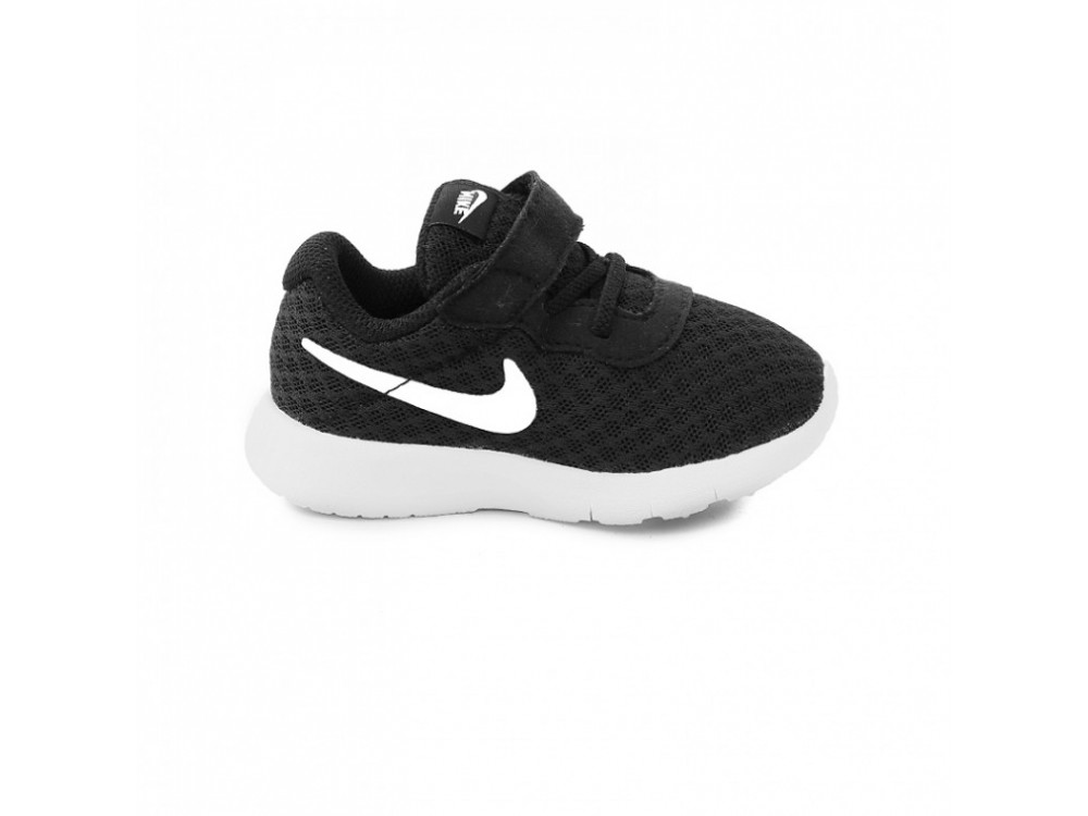 tanjun nike negras