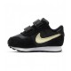 NIKE MD VALIANT BEBE CN8560 009 NEGRA Y DORADA