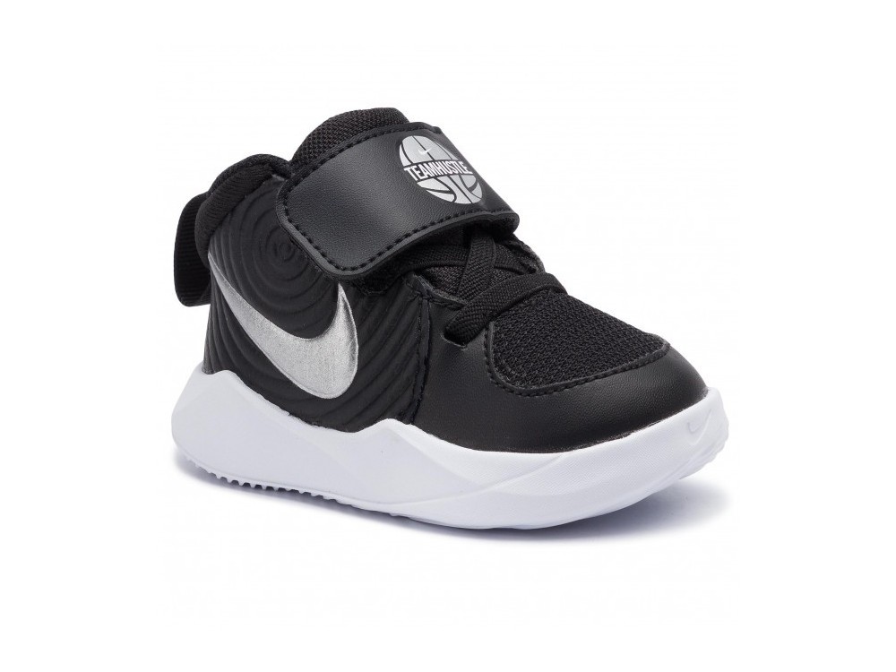 NIKE : Team Hustle d 9 Negra # Compra Zapatilla BEBE AQ4226 001 mejor precio.