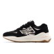 NEW BALANCE ZAPATILLA MUJER W574APA NEGRA