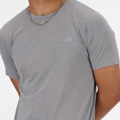 CAMISETA NEW BALANCE HOMBRE MANGA CORTA GRIS MT41070 AGT