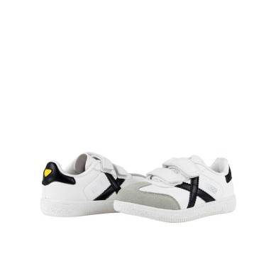 ZAPATILLA MUNICH FUTBOL SALA 8032001 NIÑO BLANCA VELCRO