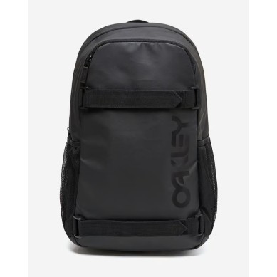 MOCHILA OAKLEY FRESHMAN SKATE 20LT NEGRA FOS901202