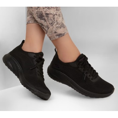 ZAPATILLA SKECHERS MUJER BOBS  SPORT SQUAD NEGRA 117209BBK
